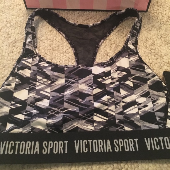 Victoria Secret sports bra size small NWT - Picture 2 of 6